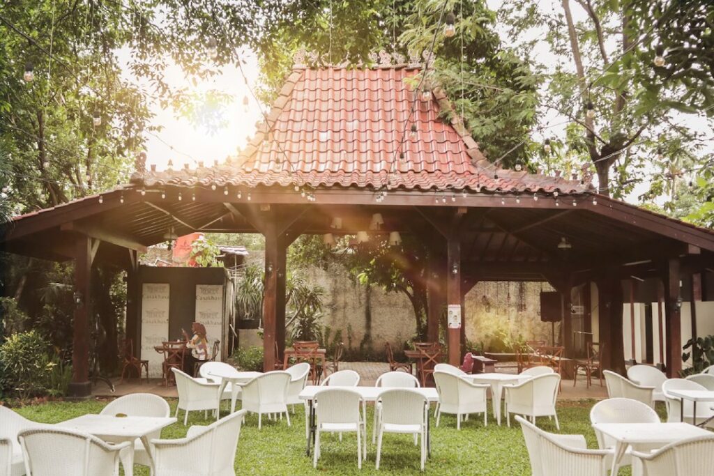 Casakhasa Garden Bistro