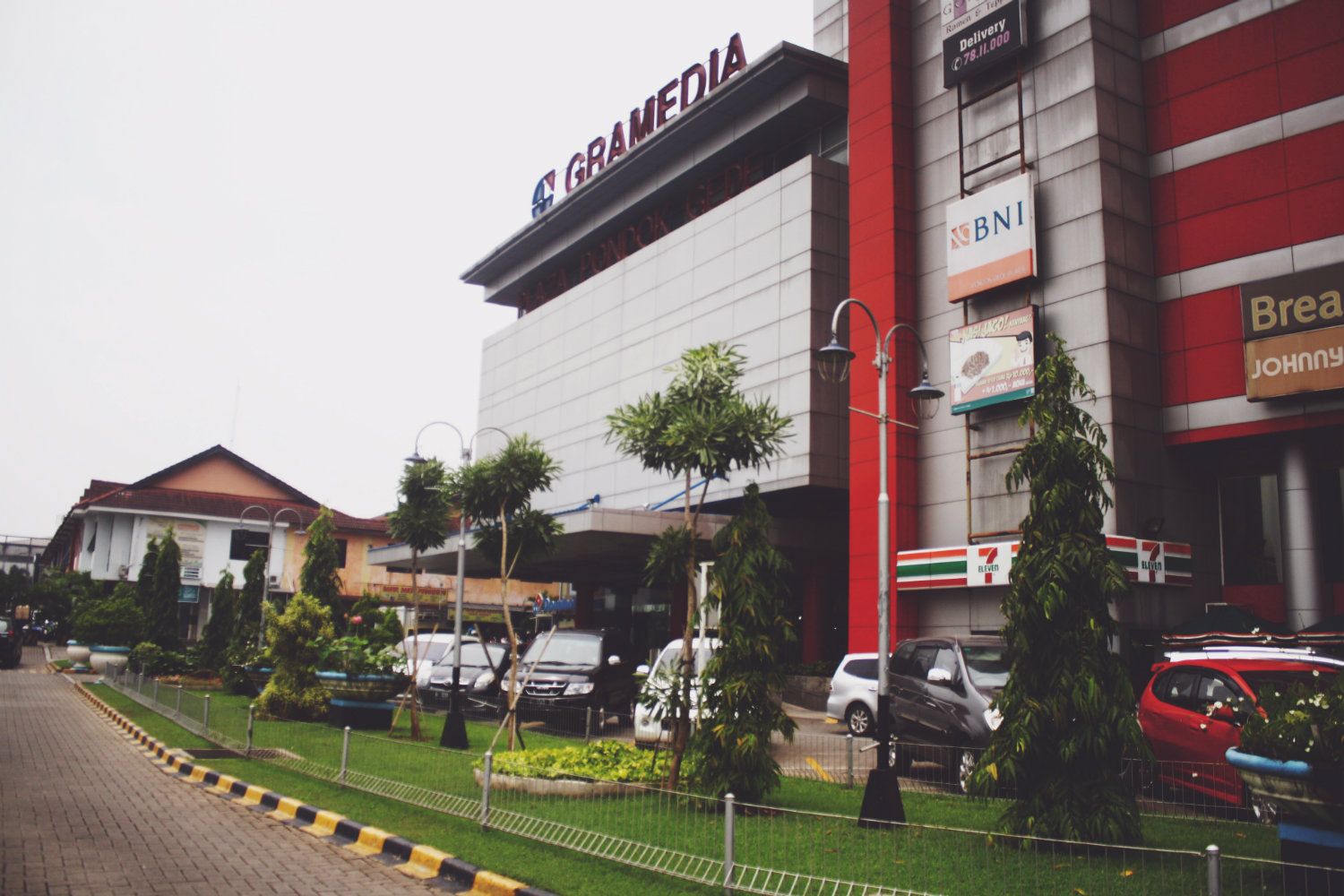 rental mobil pondok gede