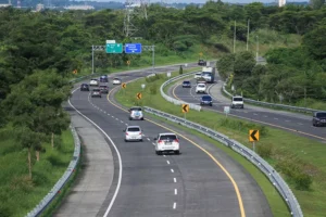 kecepatan mobil di jalan tol