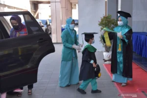 sewa mobil buat wisuda